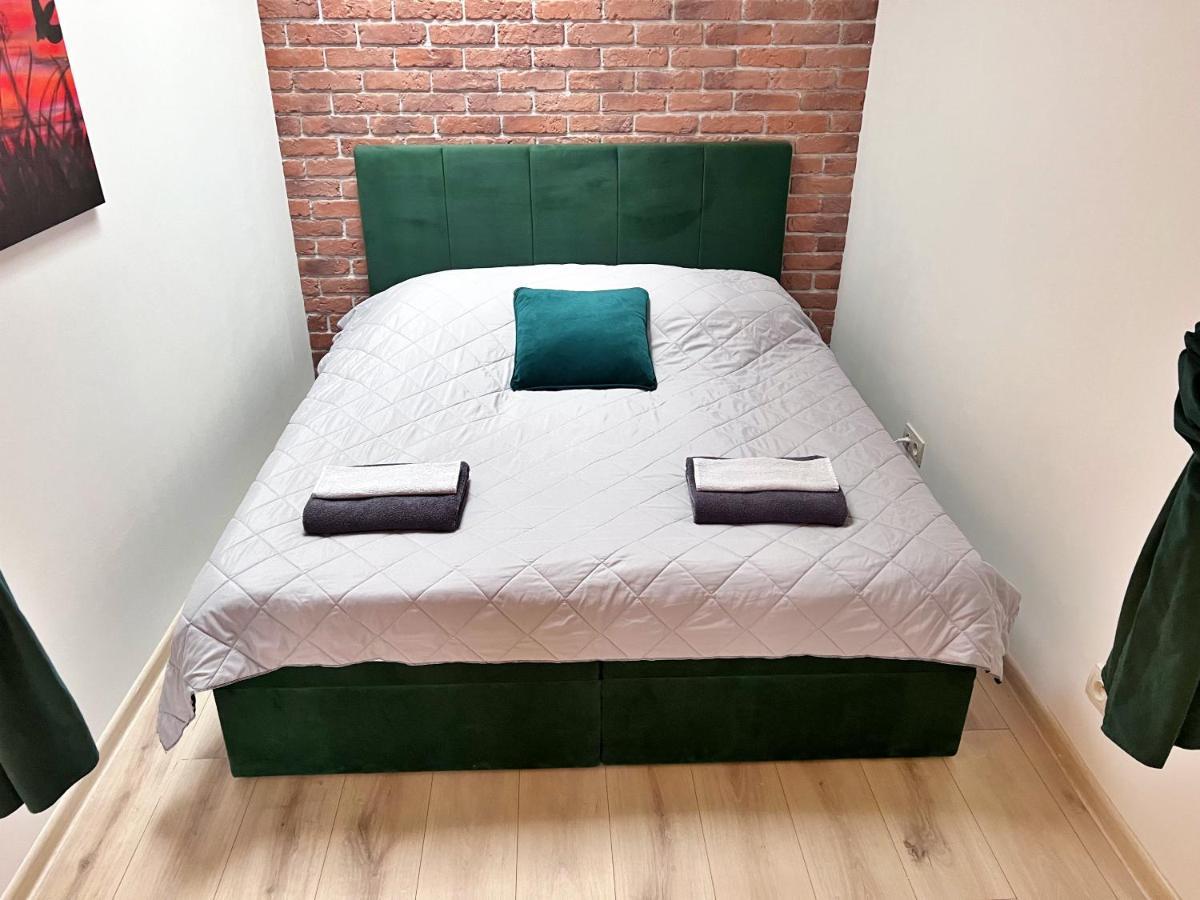Apartament W Samym Centrum Jeleniej Gory 옐레니아구라 외부 사진